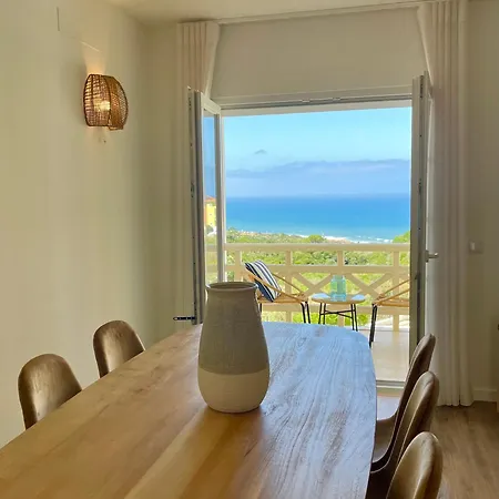Oceanview Apartment *